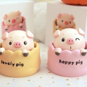 The Cutest Bobblehead Pig Dashboard Decoration
